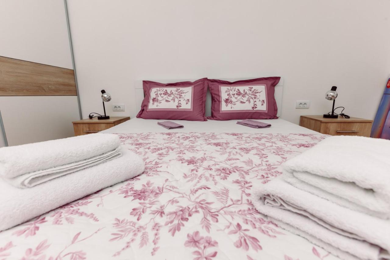 Waterfront Apartment Petrovina Котор Екстериор снимка