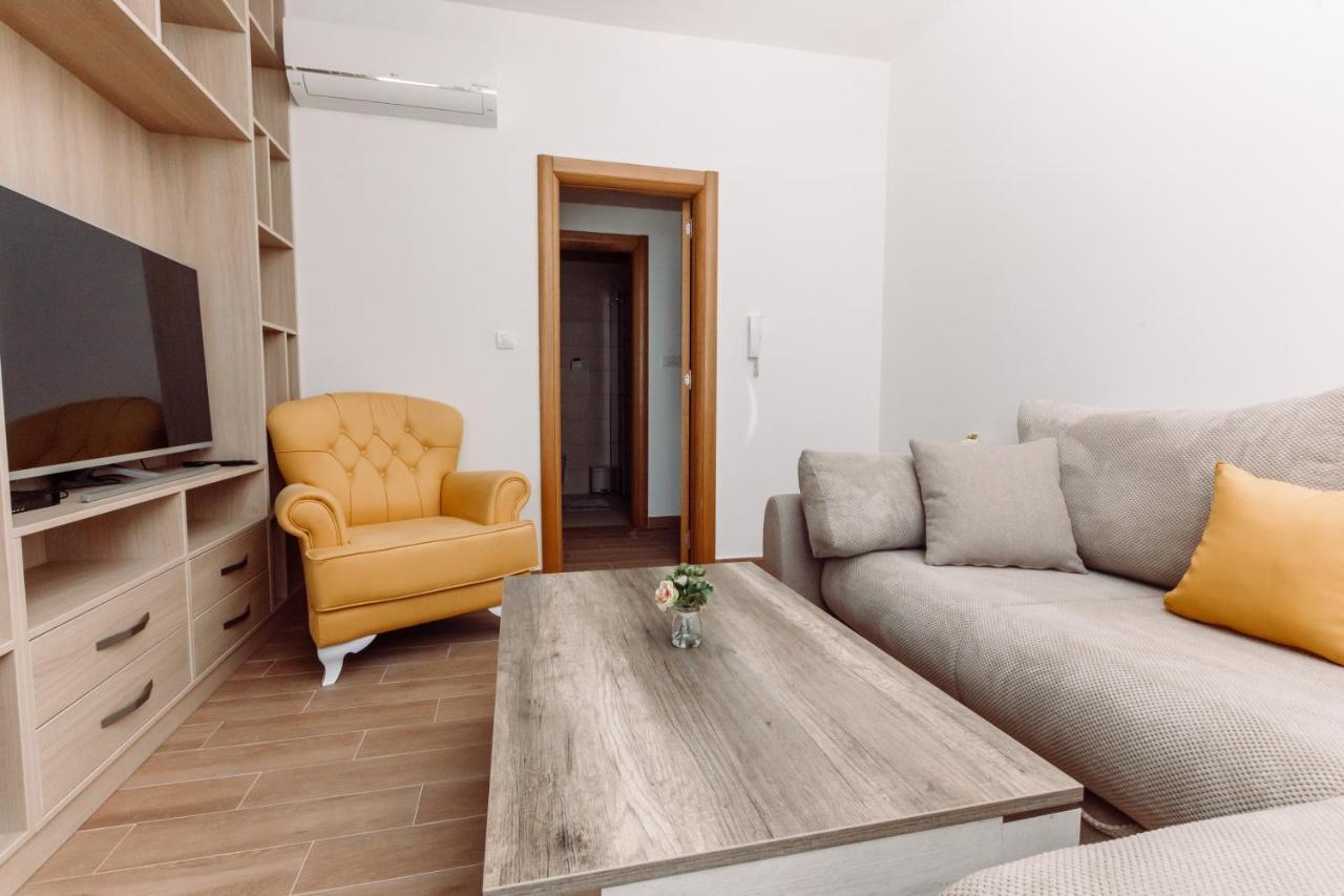 Waterfront Apartment Petrovina Котор Екстериор снимка