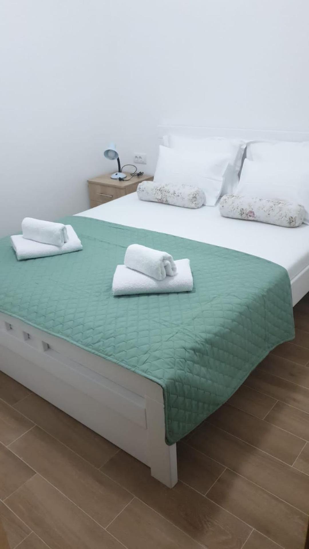 Waterfront Apartment Petrovina Котор Екстериор снимка